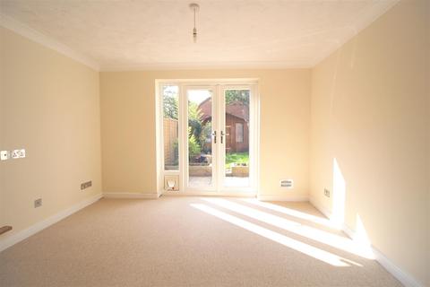 4 Harvard Way, Amesbury, Salisbury, SP4 7XE