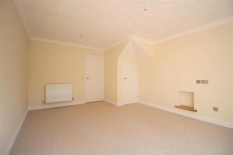4 Harvard Way, Amesbury, Salisbury, SP4 7XE
