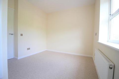 4 Harvard Way, Amesbury, Salisbury, SP4 7XE