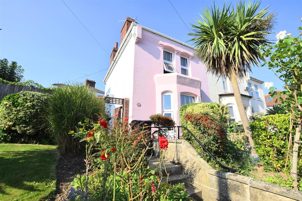 Harold Road, Hastings 3 bed semidetached house £390,000