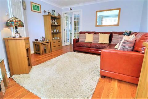 39 Anchor Way, Carlton Colville, Lowestoft, NR33 8GR