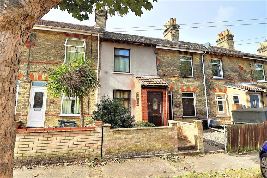 Sycamore Avenue, Lowestoft 3 bed terraced house £170,000