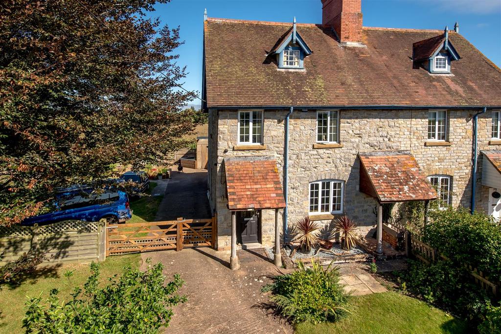 Thurlbear Road, Thurlbear, Taunton 2 bed semidetached house £400,000