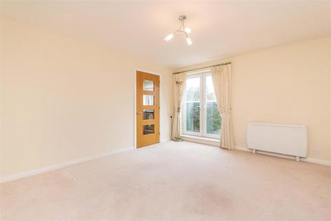 2 bedroom apartment for sale, Dutton Court, Station Approach, Cheadle Hulme, Cheadle