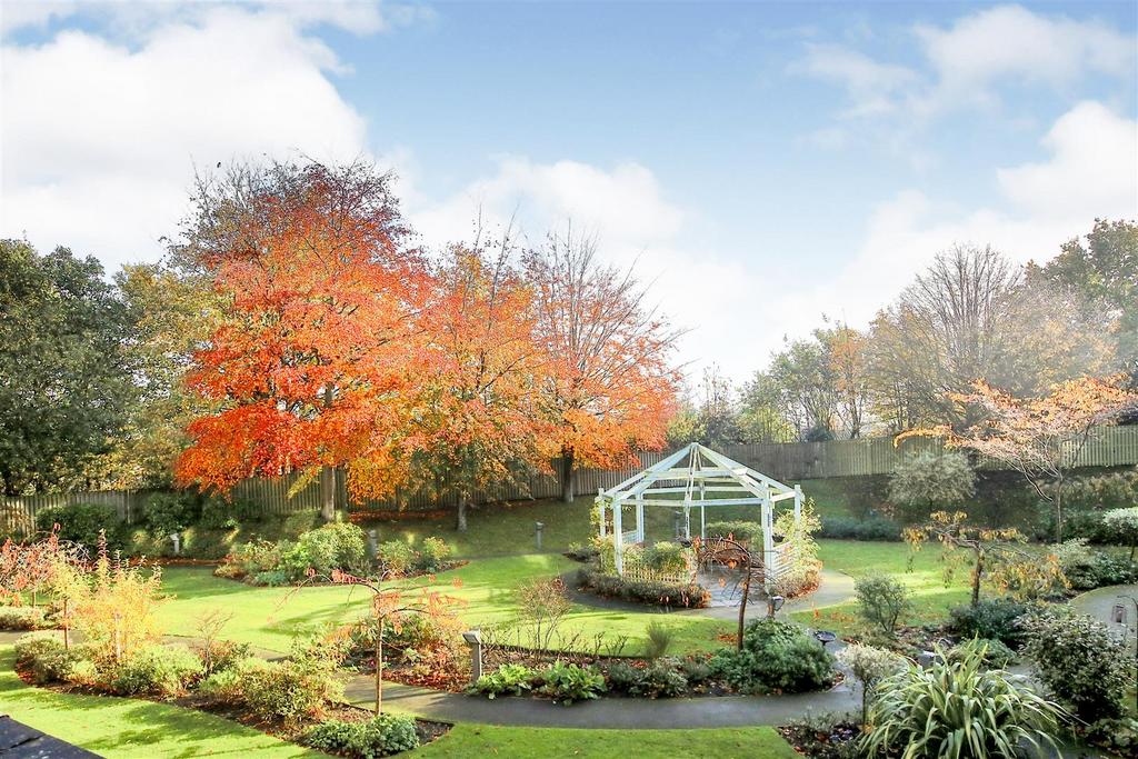 Communal Gardens.jpg