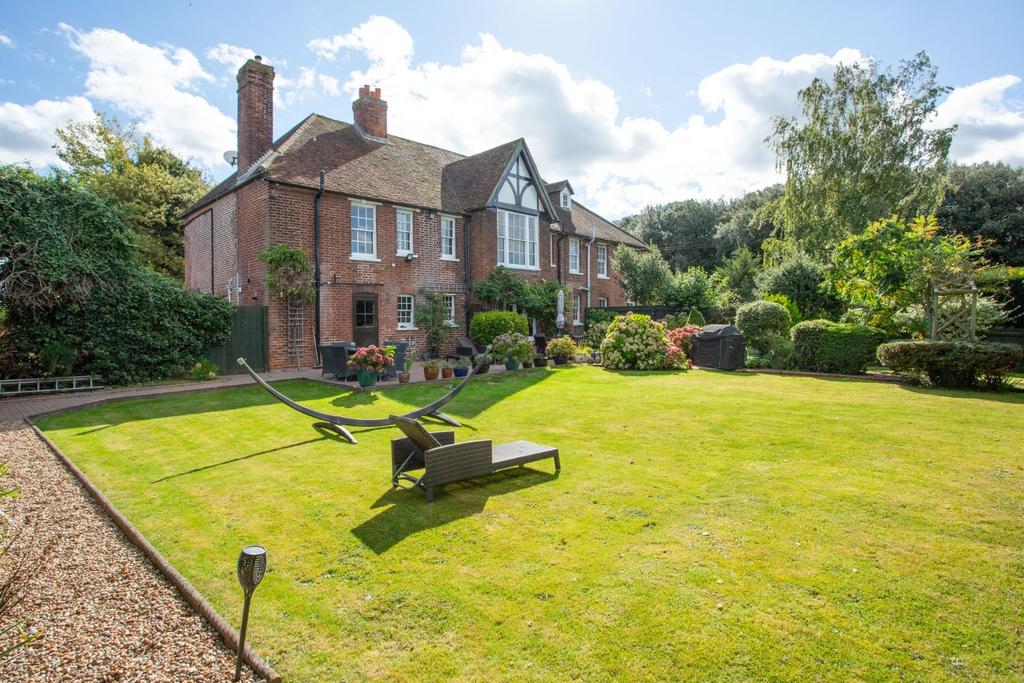 Highsted Road, Sittingbourne 3 bed house £795,000