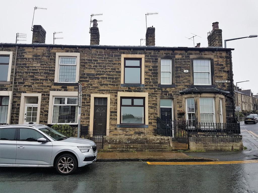 Gordon Street, Colne 2 bed terraced house £600 pcm (£138 pw)