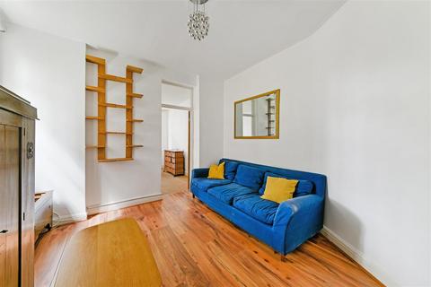 1 bedroom flat to rent, Torriano Avenue, Kentish Town, NW5