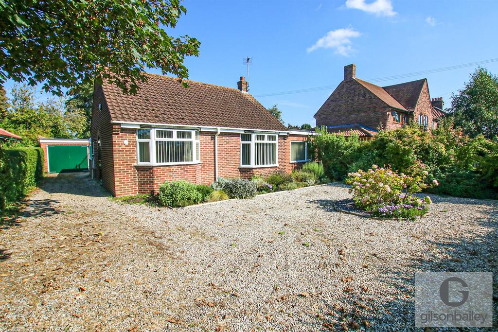 St. Williams Way, Norwich 3 bed detached bungalow £325,000