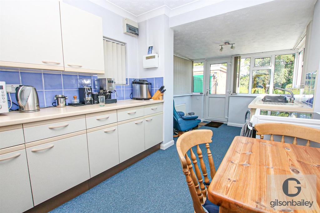 St. Williams Way, Norwich 3 bed detached bungalow £325,000
