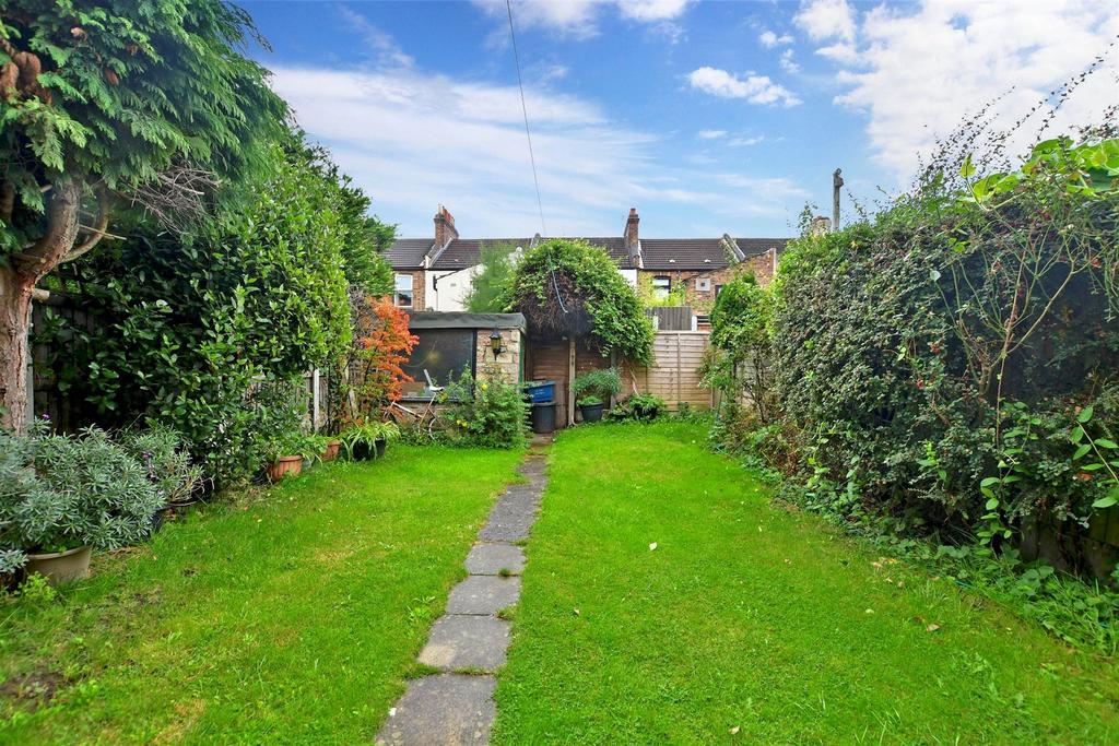 Cecil Road, Chadwell Heath, Essex 3 bed terraced house £450,000