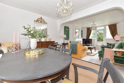 6 Cecil Road, Romford, RM6 6LA