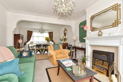 6 Cecil Road, Romford, RM6 6LA
