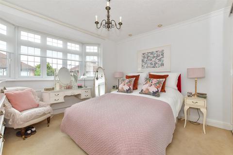 6 Cecil Road, Romford, RM6 6LA