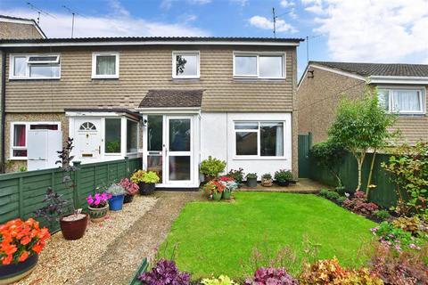 3 Fleming Walk, East Grinstead, RH19 4BB