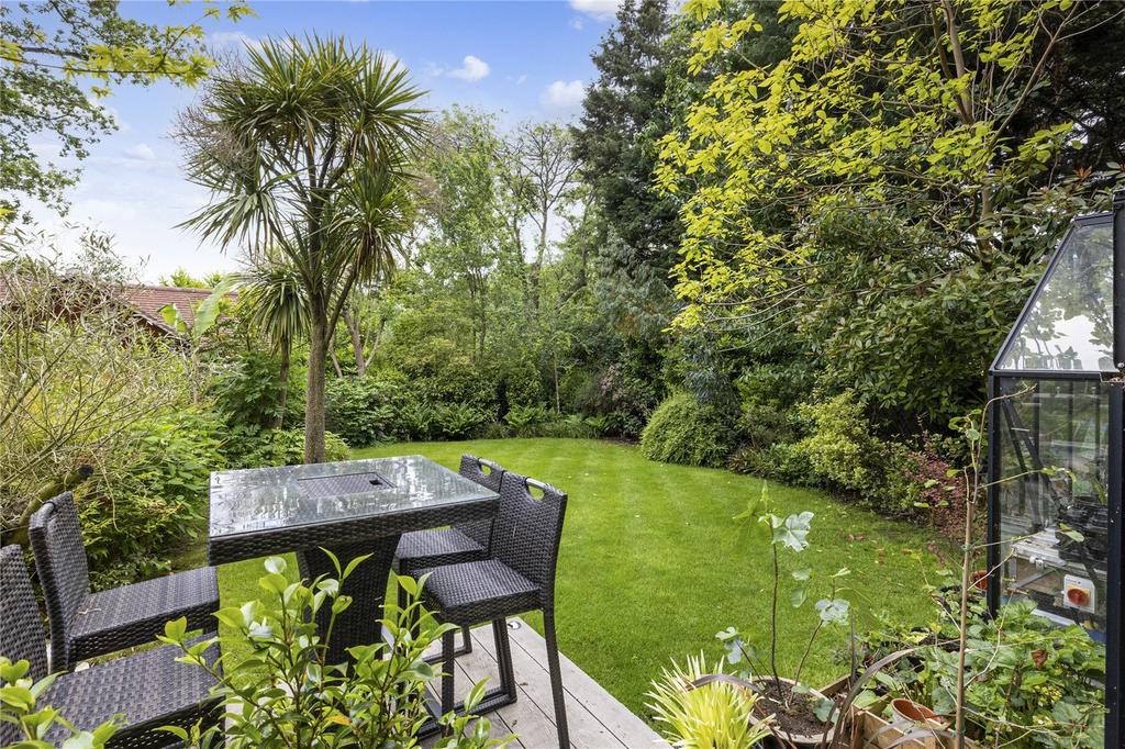 Rear End Garden