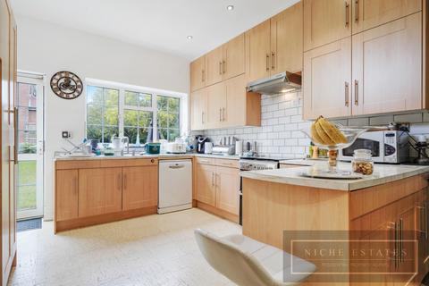 5 bedroom semi-detached house to rent, Anson Road, Willesden Green, London, NW2