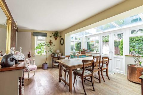 1 Chantry Place, Colyton, EX24 6LL