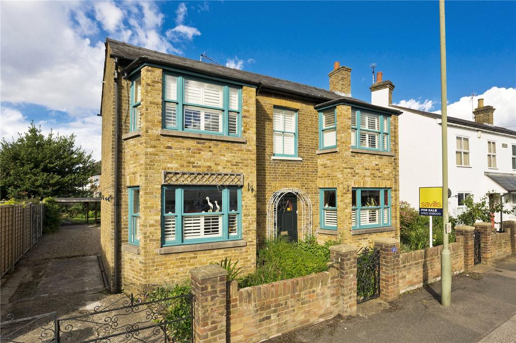 Queens Road, Hersham, WaltononThames, Surrey, KT12 3 bed link
