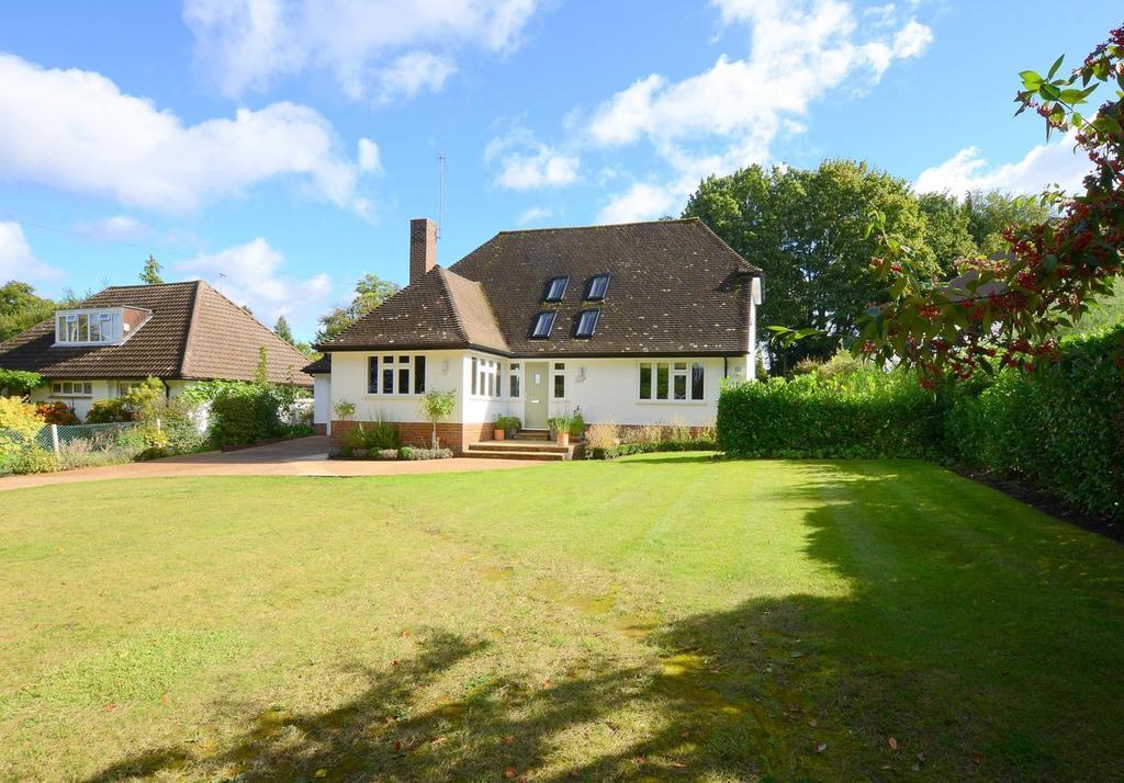Chalk Lane, East Horsley, KT24 4 bed detached house £1,325,000