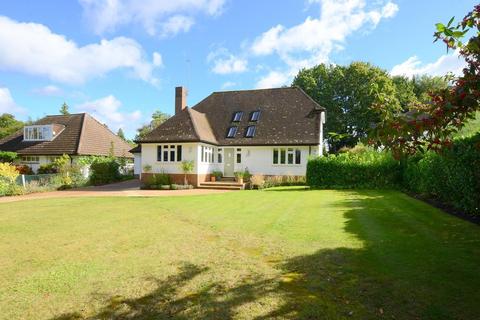 Knoyle Chalk Lane, East Horsley, Leatherhead, KT24 6TJ