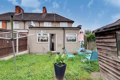 136 Lillechurch Road, Dagenham, RM8 2BY