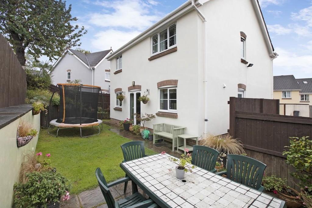 Knights Mead, Chudleigh Knighton 4 bed detached house £340,000