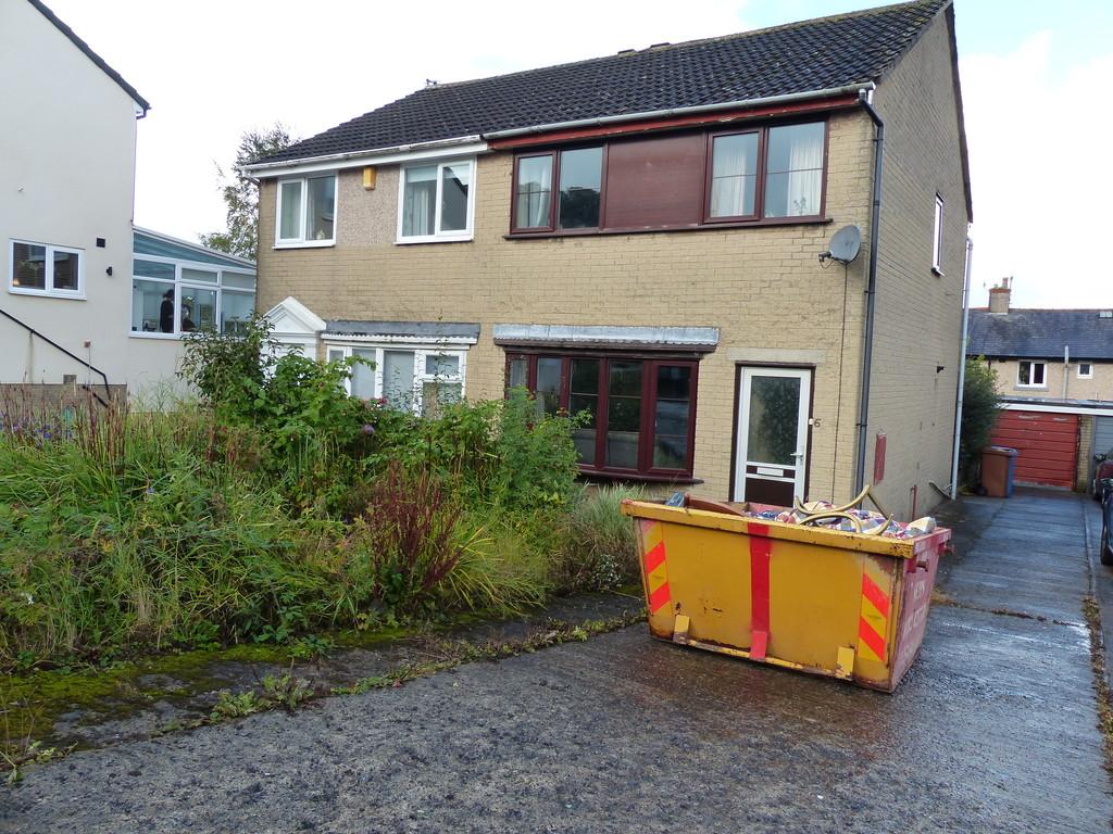 Lytham Close, Skipton 3 bed semidetached house £170,000