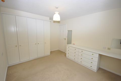 2 bedroom ground floor maisonette for sale - Roding Close, Cranleigh