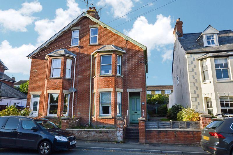 Shaftesbury Road, Wilton * VIDEO TOUR * 3 bed semidetached house £