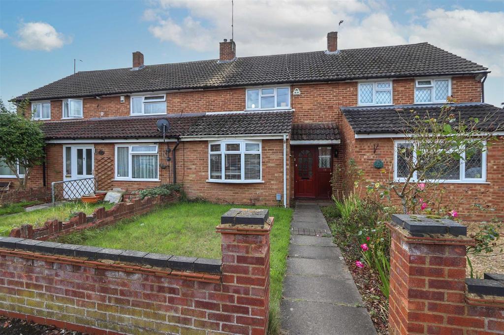Waterdell, Leighton Buzzard 3 bed terraced house £325,000