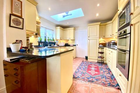 11 Rathbone Road, Hightown, Liverpool, L38 0BR