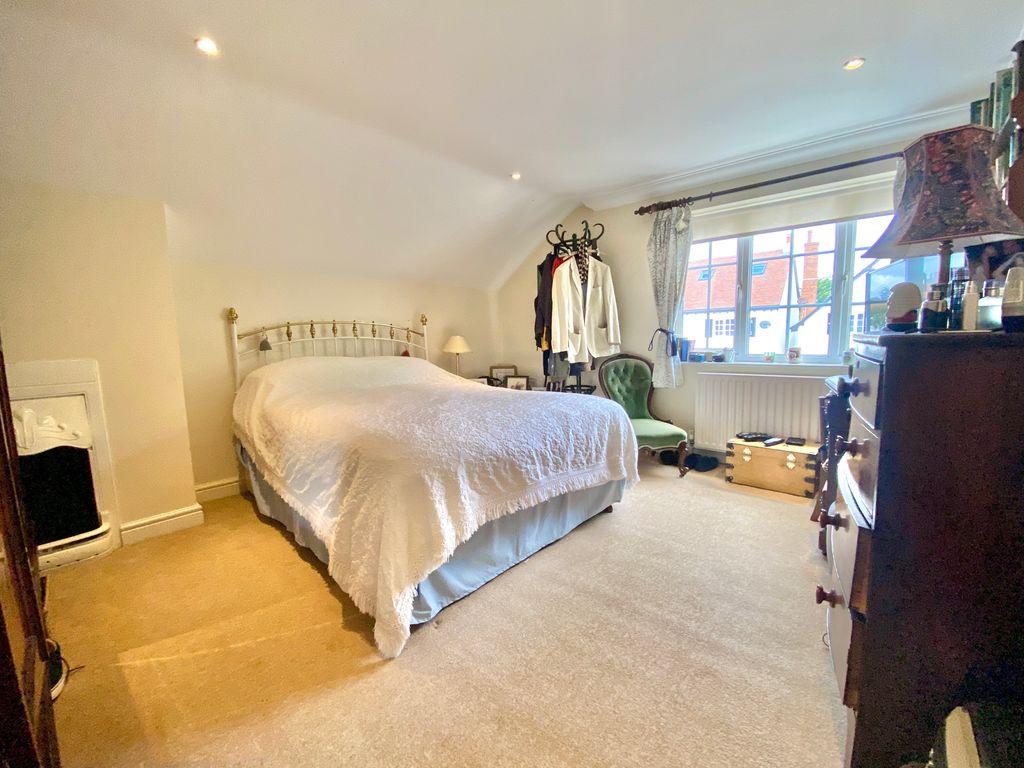 Bedroom 2 (Double)