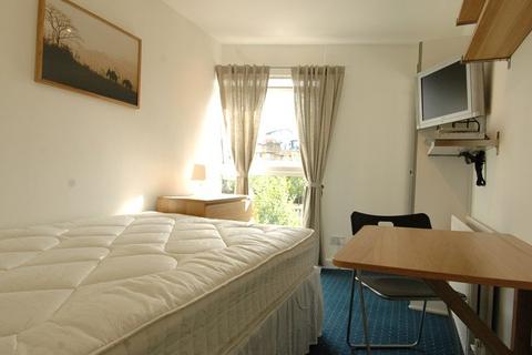 Old BellGate Place, London E14