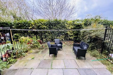 undefined, Old BellGate Place, London E14