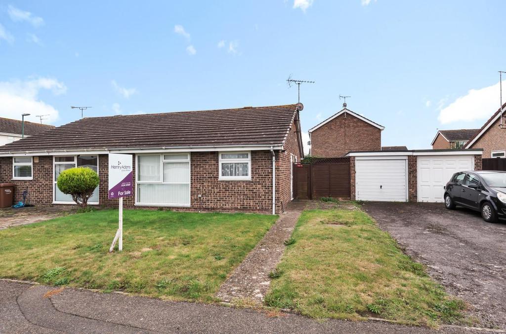 Flansham Park, Felpham, Bognor Regis... 2 bed bungalow £295,000
