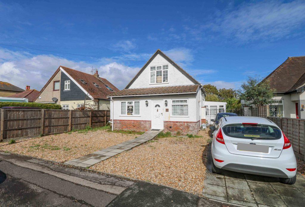 St Hermans Road, Hayling Island 4 bed detached house £460,000