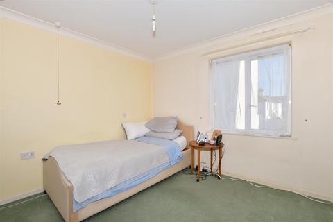 1 bedroom flat for sale - Sea Lane, Rustington, West Sussex