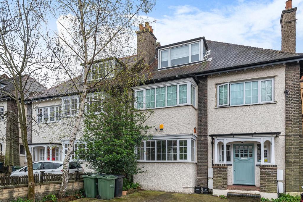 Prentis Road, Streatham 2 bed flat £595,000