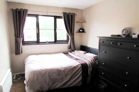 2 bedroom flat to rent, Conifer Way, Wembley, Middlesex HA0