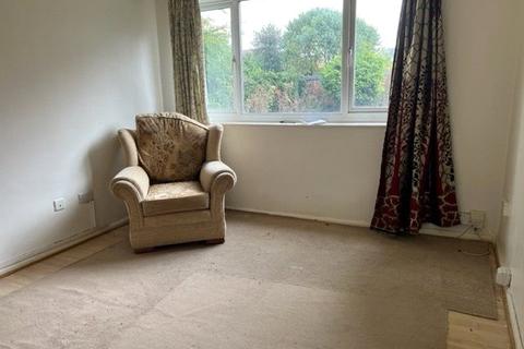 Flat 16, Holland Court Denmark Road, Gloucester, GL1 3LB