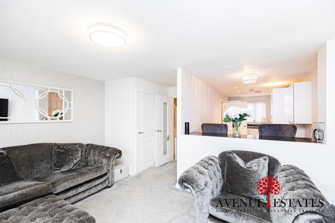 17 Gilmour Drive, Poole, BH17 8AB