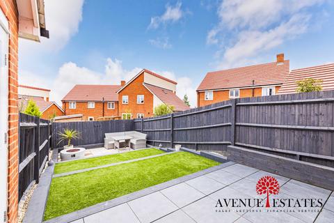 17 Gilmour Drive, Poole, BH17 8AB