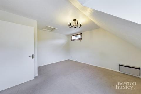 14 Brooklands Road, Thames Ditton, KT7 0ET