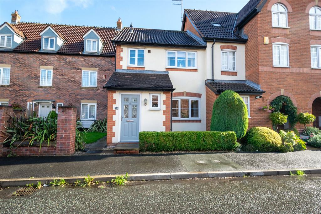 Pennymoor Drive, Middlewich 3 bed end of terrace house £190,000