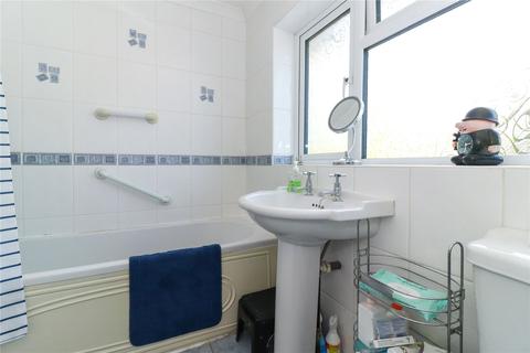 22 Greenway, Chesham, HP5 2BX
