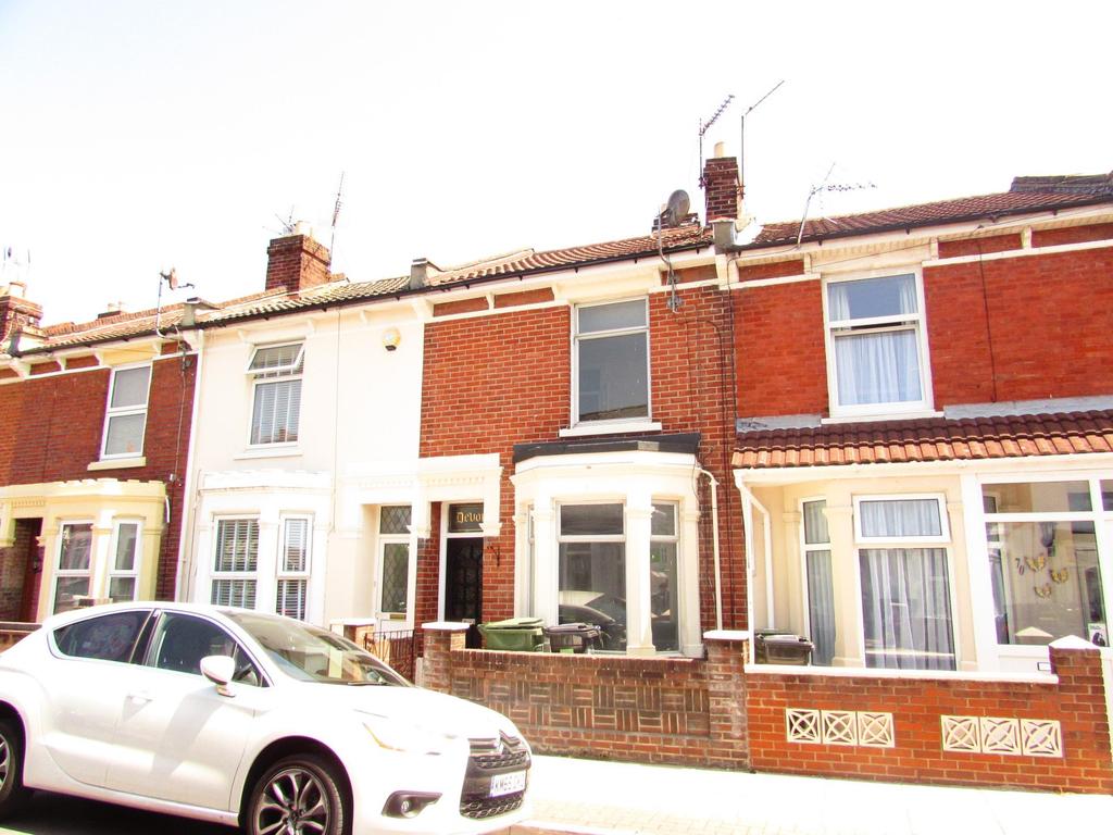 Chesterfield Road, Baffins, Portsmouth, PO3 2 bed house £825 pcm (£