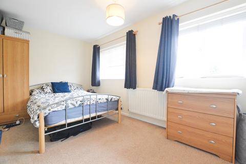 2 bedroom end of terrace house to rent - Thirlmere Drive, St Albans, AL1