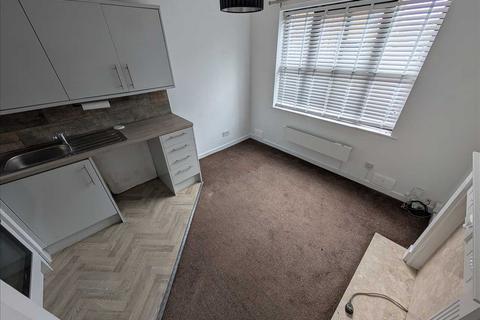 1 bedroom apartment to rent, Village Court, Poulton- Le-Fylde