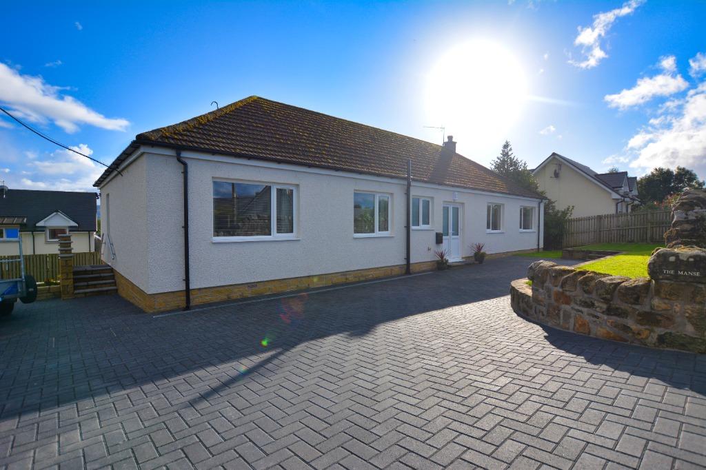 Main Street, Thornhill, Stirling, FK8 3PW 4 bed bungalow £295,000
